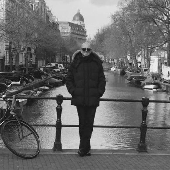 Meet your Posher, Mark - Picture 1 of 4